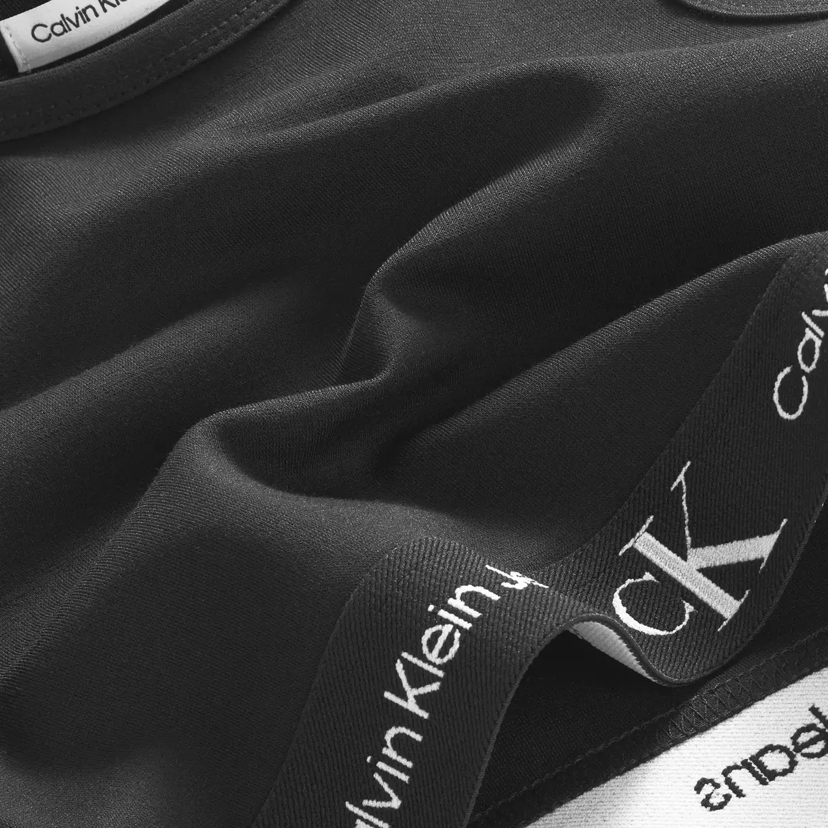Calvin Klein PUNTO TAPE CROPPED T Kadın Siyah T-Shirt