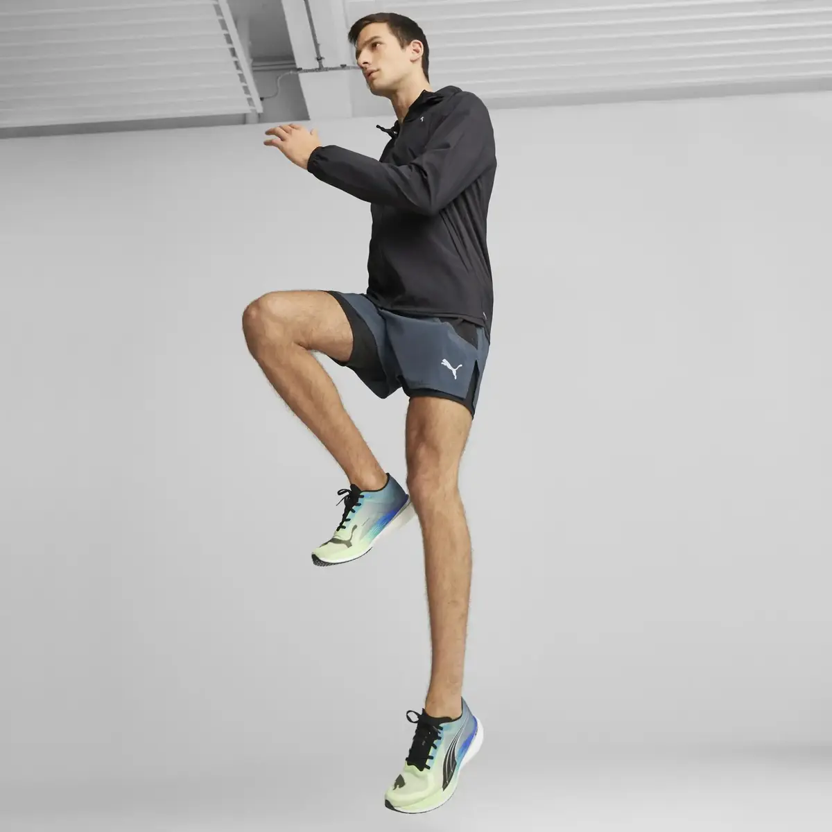 Puma RUN LIGHTWEIGHT JACKET Siyah Erkek/Unisex Fermuarlı Ceket