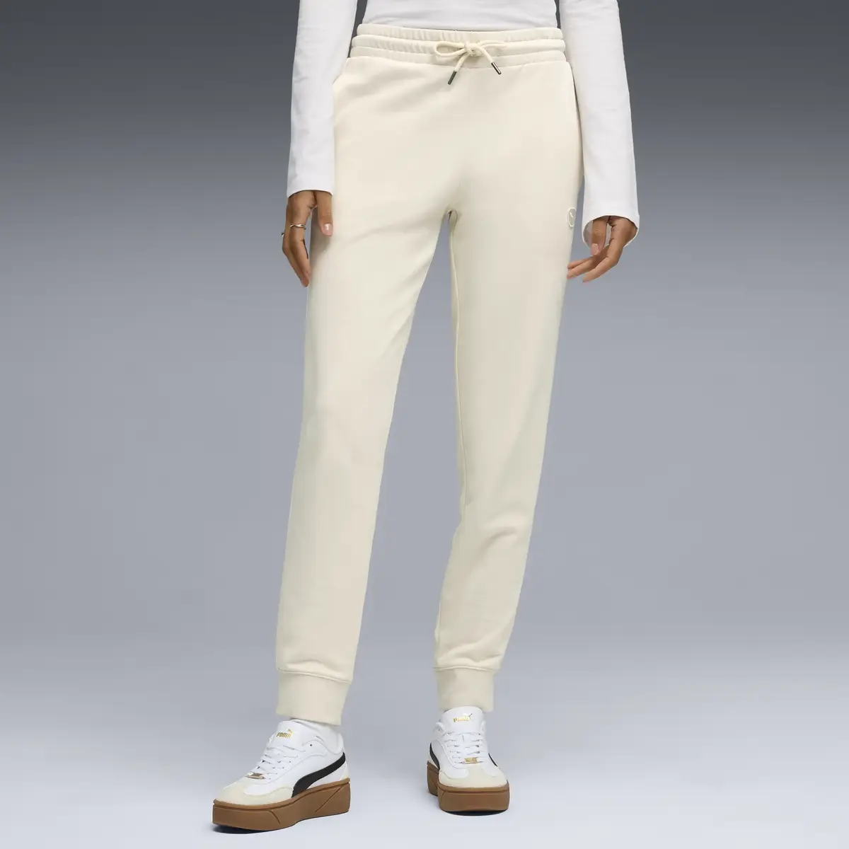 Puma ESS ELEVATED Sweatpants TR Krem Kadın Eşofman Alt