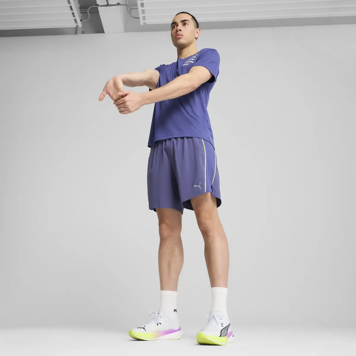 Puma GRAPHICS RUNNING SLOGAN TEE Lacivert Erkek T-Shirt
