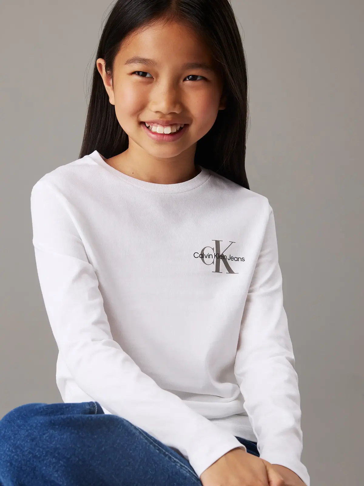 Calvin Klein CHEST MONOLOGO LS Beyaz Çocuk Sweatshirt