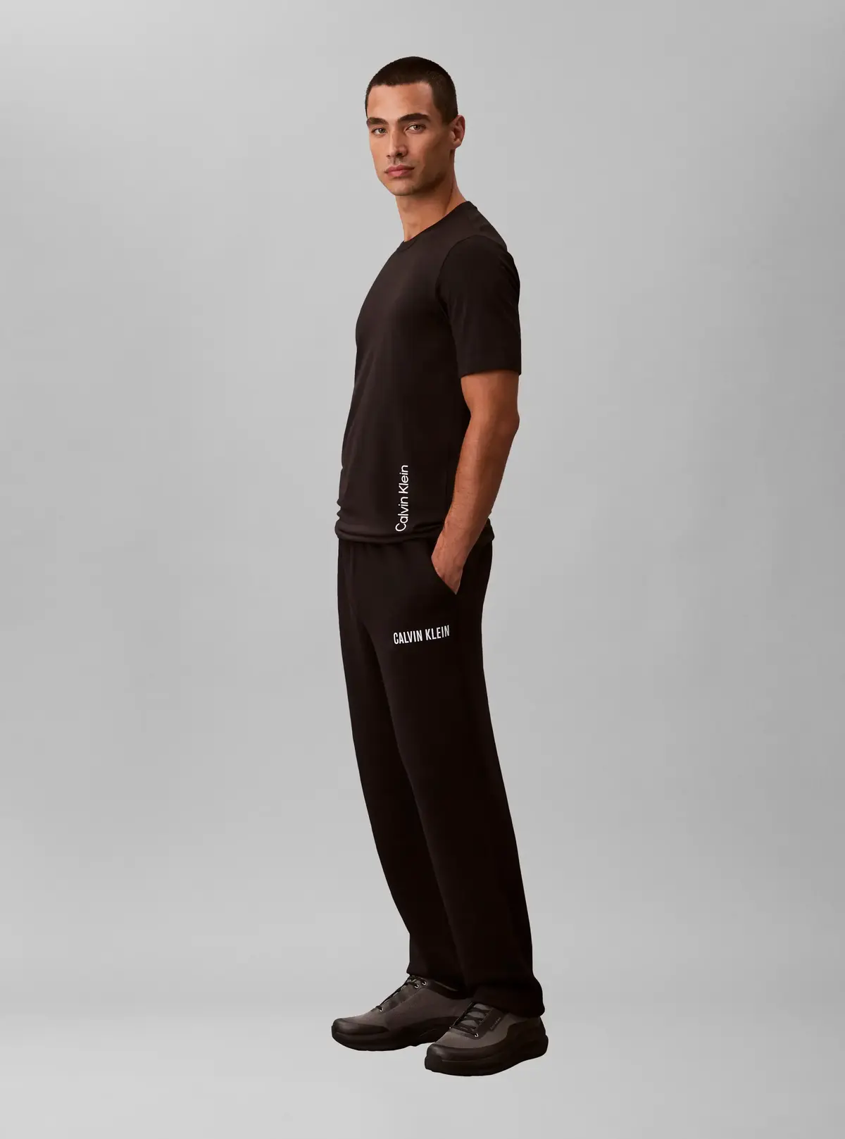 JOGGER, UB1