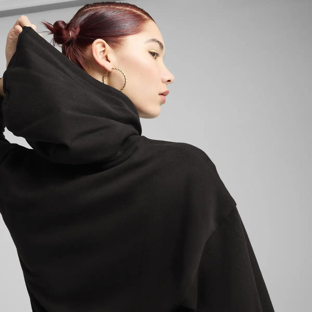 PUMA ESS ELEVATED ComfortHoodieTR Kadın Siyah Hoodie