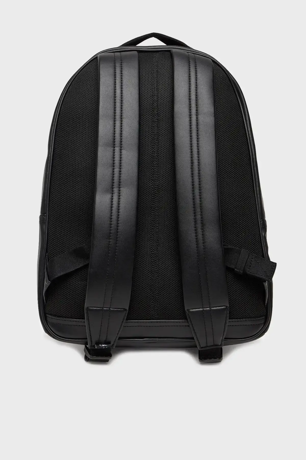 Calvin Klein MONO LOGO BACKPACK 40 Siyah Erkek Sırt Çantası Calvin Klein MONO LOGO BACKPACK 40 Siyah Erkek Sırt Çantası