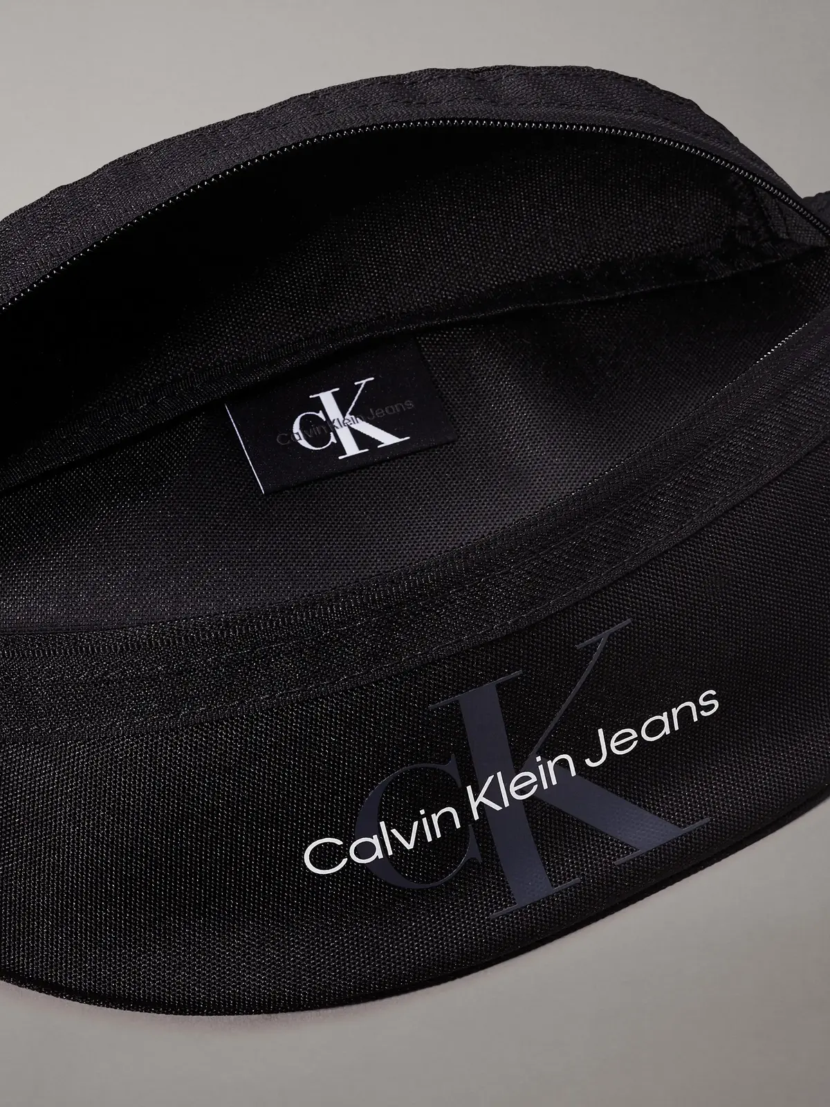 Calvin Klein SPORT ESSENTIALS WAI Erkek Siyah Bel Çanta