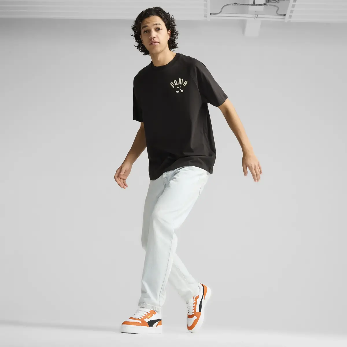 Puma CLASSICS Relaxed Graphic Tee Siyah Erkek T-Shirt
