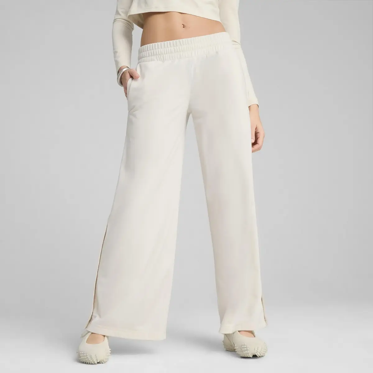 PUMA WARDROBE ESS Low Rise Pants Bej Kadın Eşofman Altı