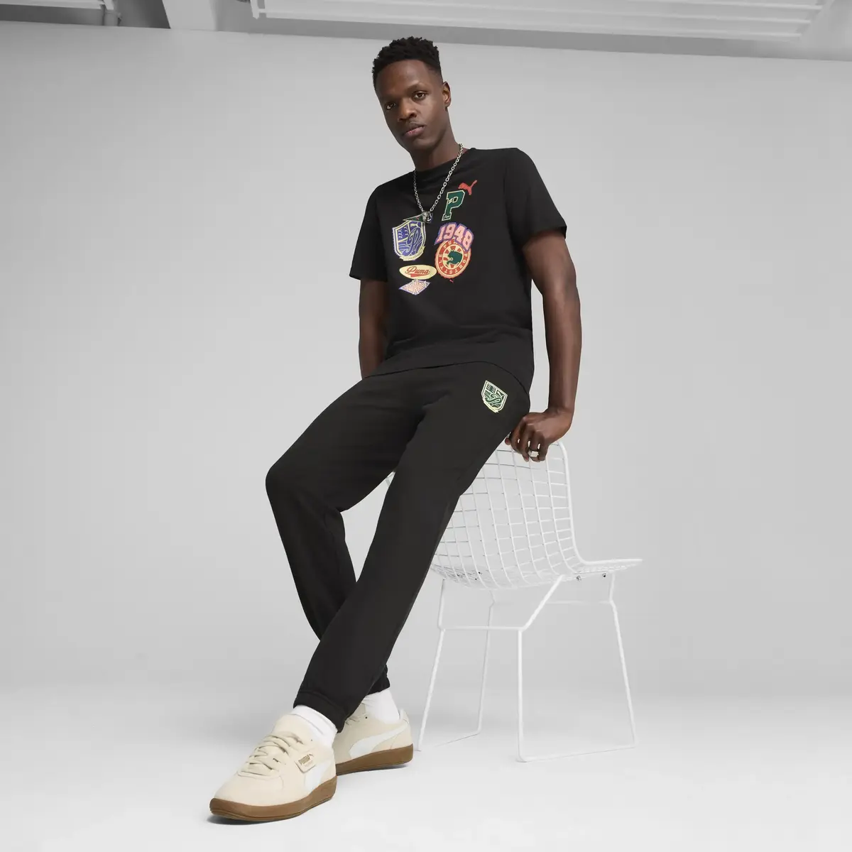PUMA WARDROBE ESS Graphic Tee Siyah Erkek T-Shirt