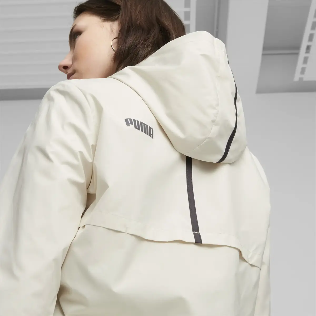 Puma ESS Solid Windbreaker Bej Kadın Sweatshirt