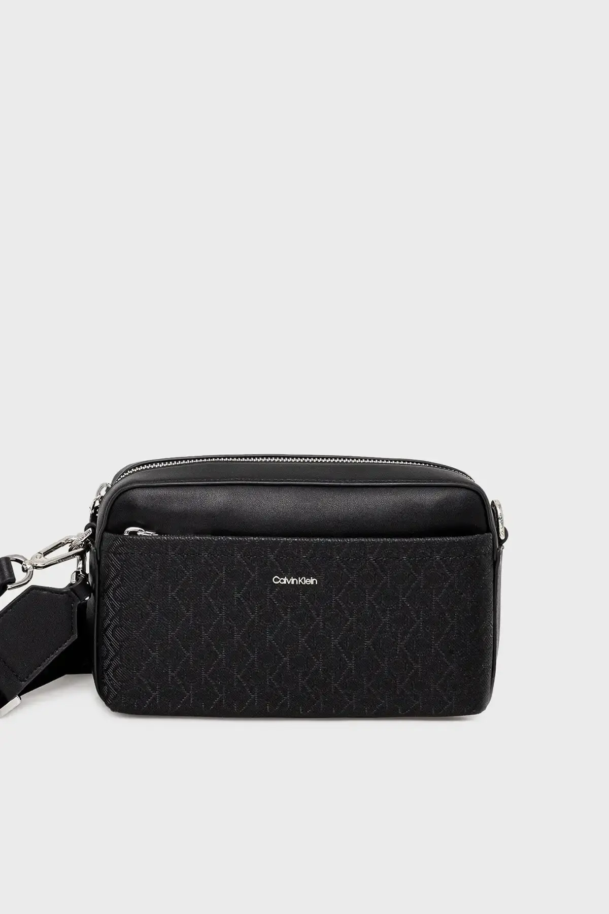 Calvin Klein CK MUST AOP DOUBLE STRAPS CAMERA Siyah Kadın El Çantası