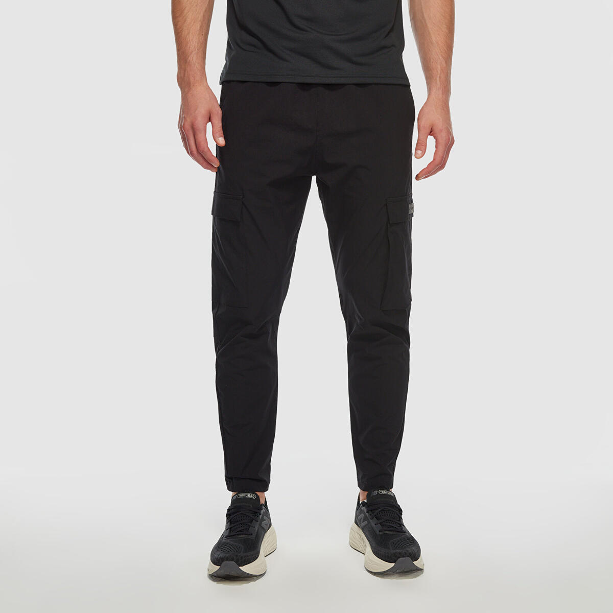 New Balance MNP3423 Erkek Siyah Eşofman Altı