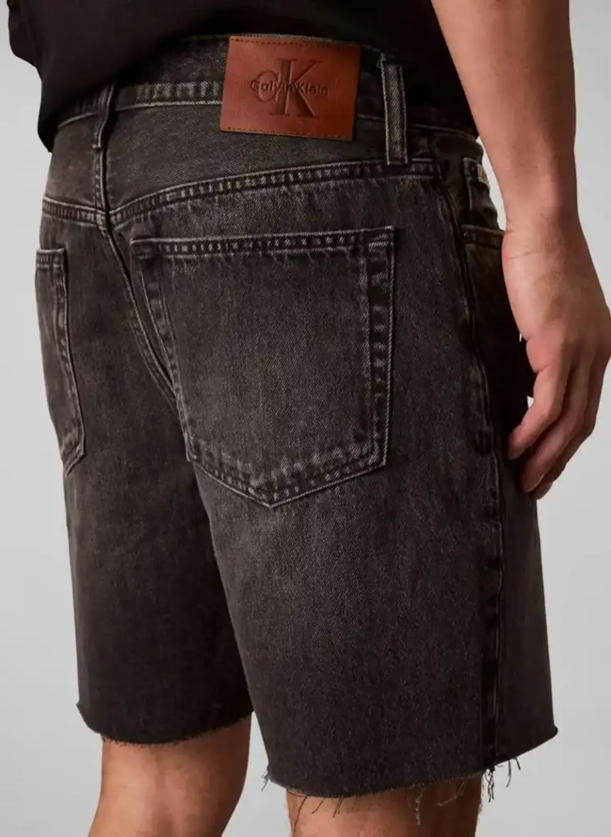 Calvin Klein BLACK FOG CLASSIC SHORT 7IN REGE Siyah Erkek Şort Calvin Klein BLACK FOG CLASSIC SHORT 7IN REGE Siyah Erkek Şort