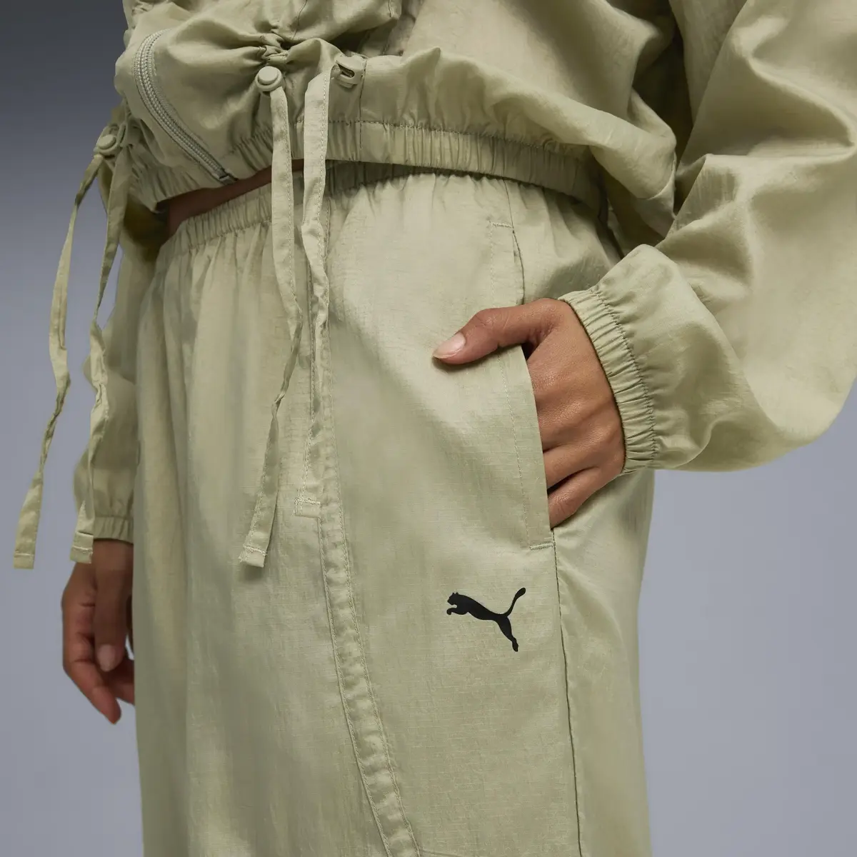 Puma DARE TO Pants Haki Kadın Eşofman Altı