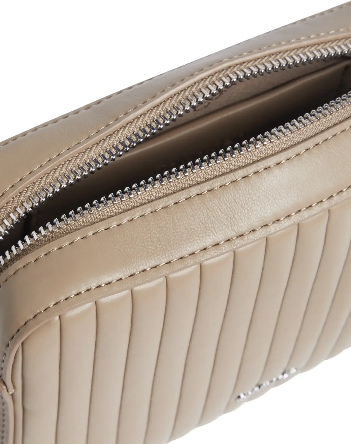 Calvin Klein MINI LINE QUILT CAME, PAI Bej Kadın Çanta