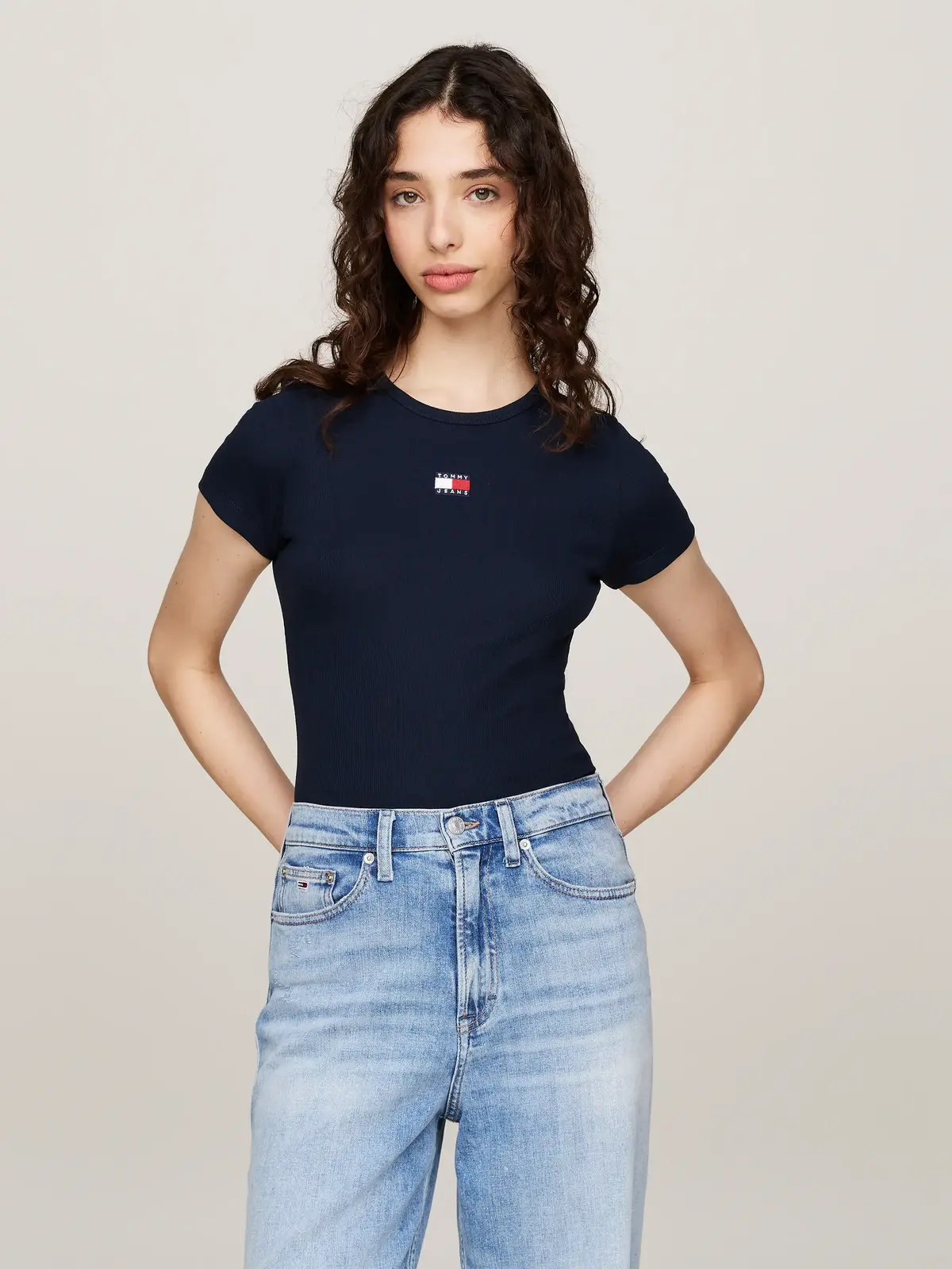 Tommy Hilfiger TJW SLIM BADGE RIB T, C1G Lacivert Kadın T-Shirt & Polo