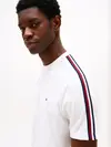 Tommy Hilfiger GLOBAL STRIPE TAPE T, YBR Beyaz Erkek T-Shirt & Polo