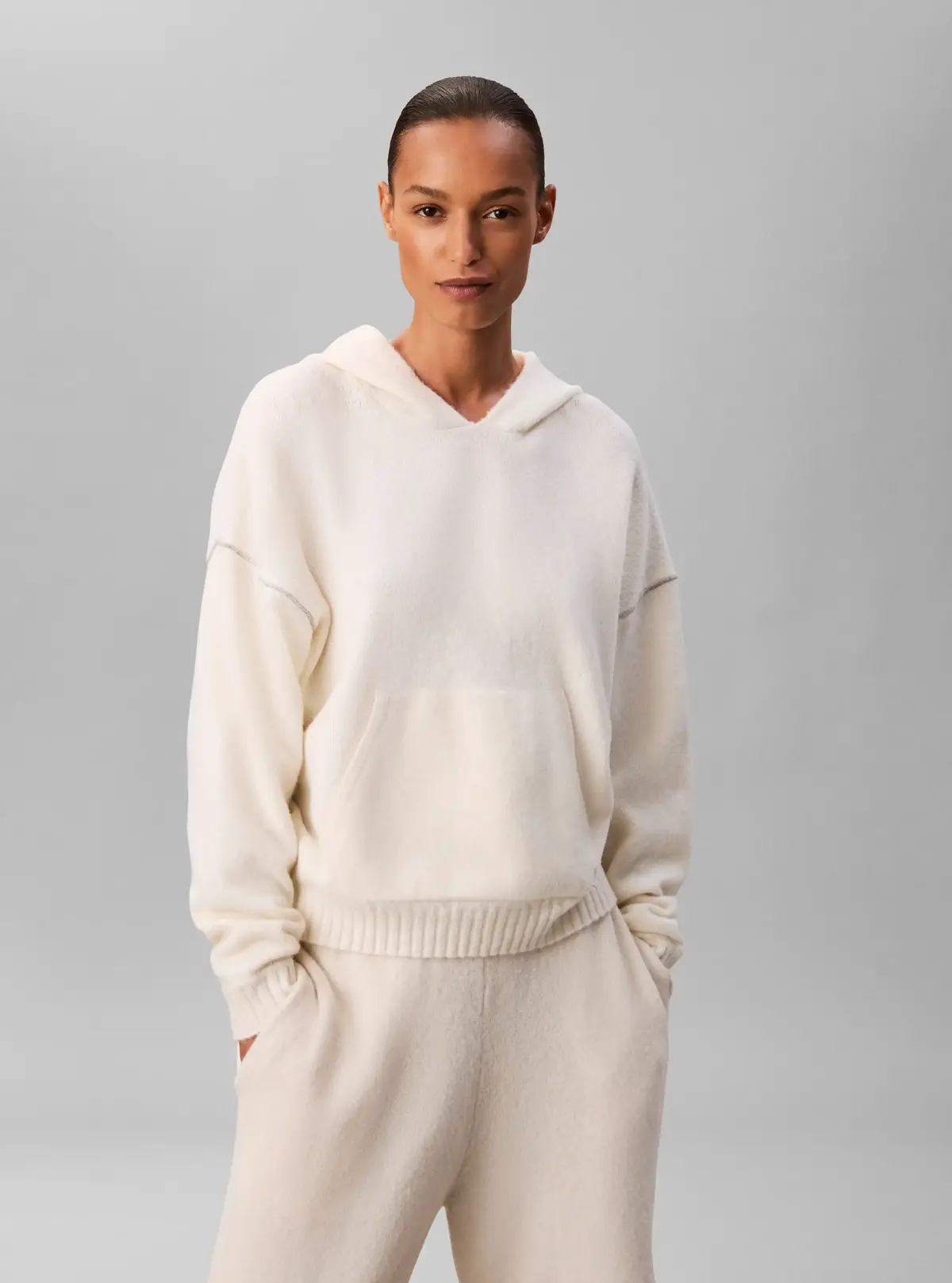 PLUSH HOODIE, 101
