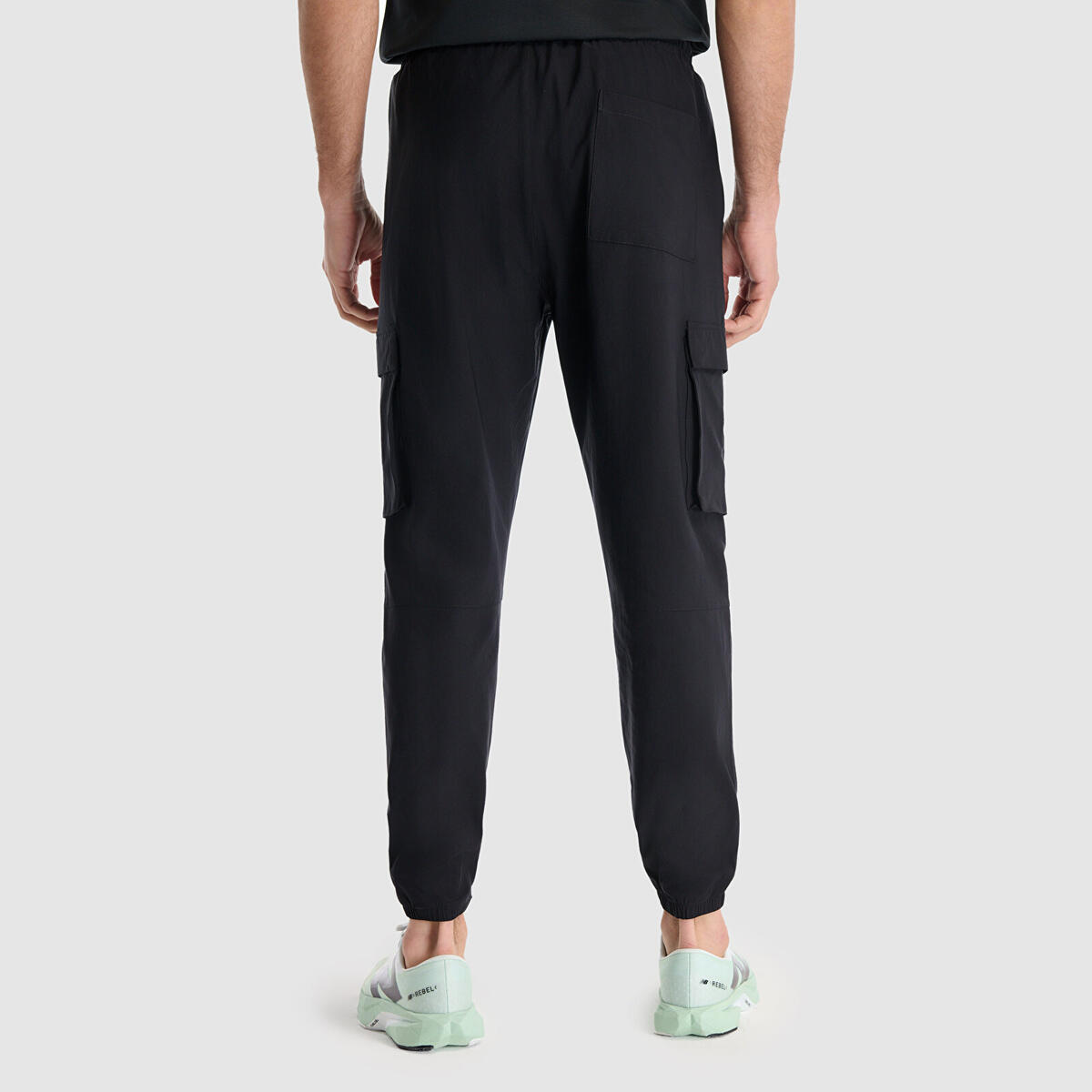New Balance MNP1531 Erkek Siyah Eşofman Altı