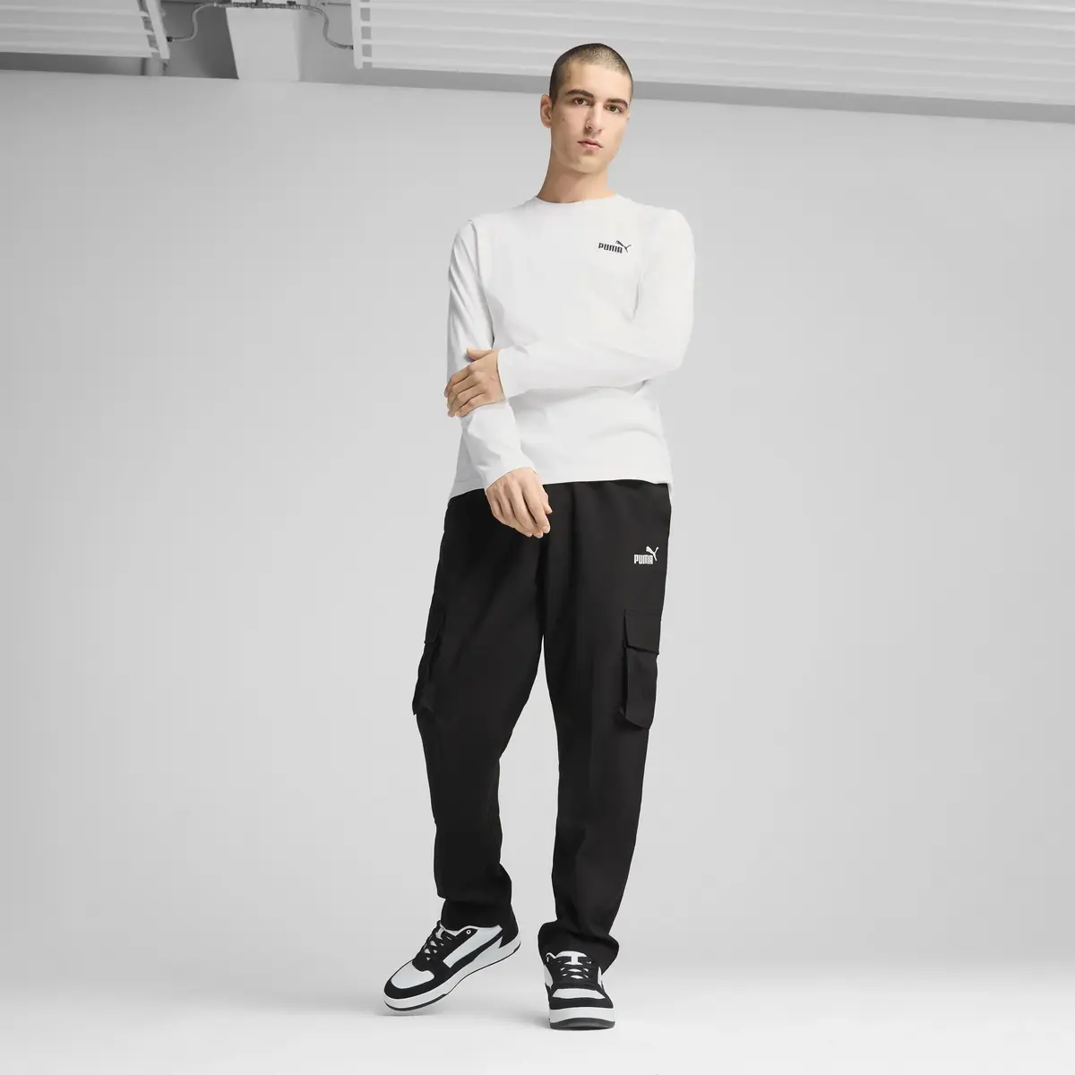 PUMA ESS Woven Cargo Pants Siyah Erkek Eşofman Altı