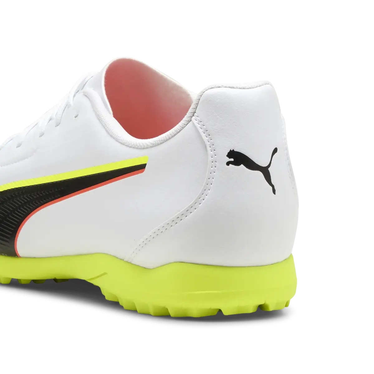 Puma KING 20 PLAY TT Beyaz Hal Saha Ayakkabısı