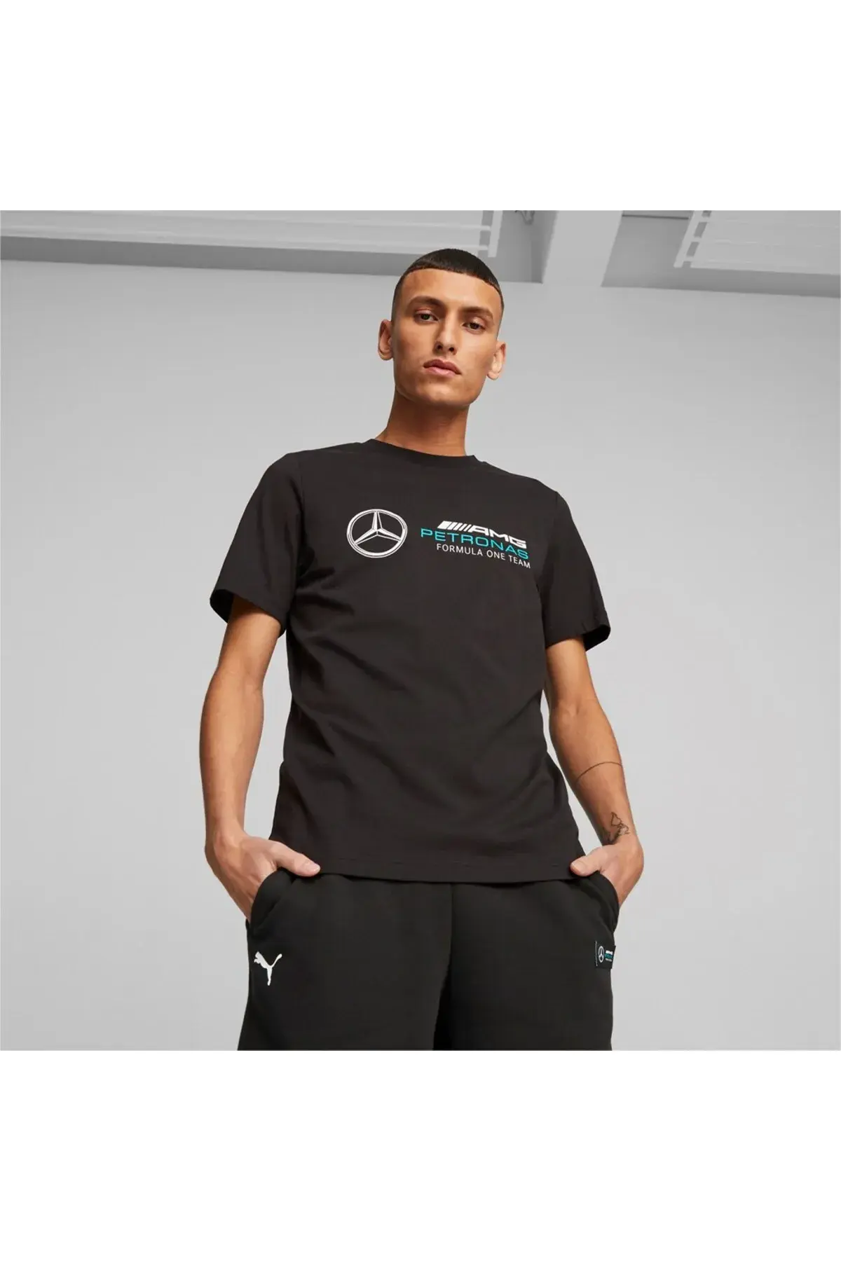 Puma MAPF1 ESS Logo Tee Siyah Erkek T-Shirt