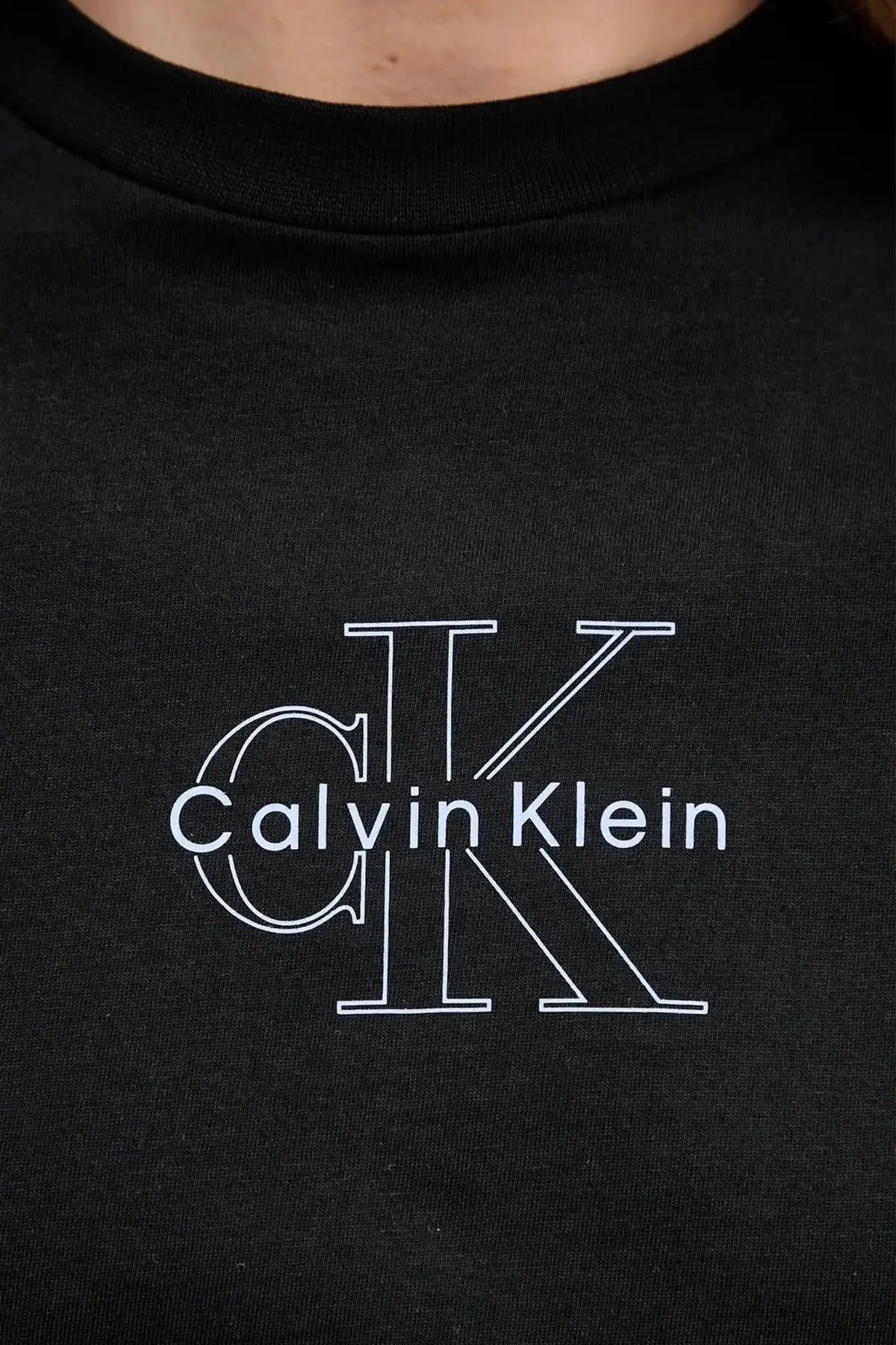 Calvin Klein SS CLASSIC FIT TEE Siyah Kadın Tişört Calvin Klein SS CLASSIC FIT TEE Siyah Kadın Tişört