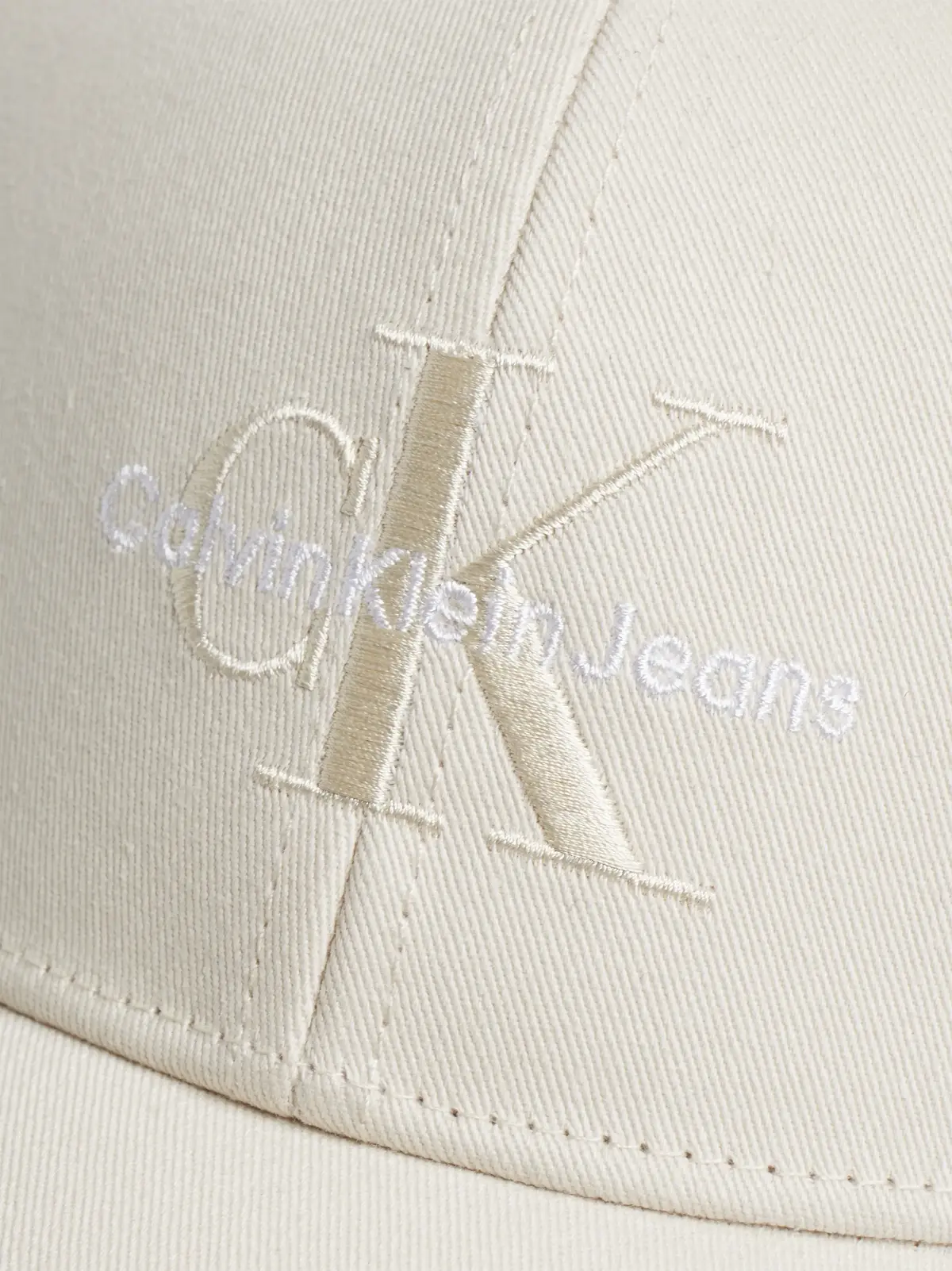 Calvin Klein MONO LOGO EMBRO CAP Kadın Krem Şapka