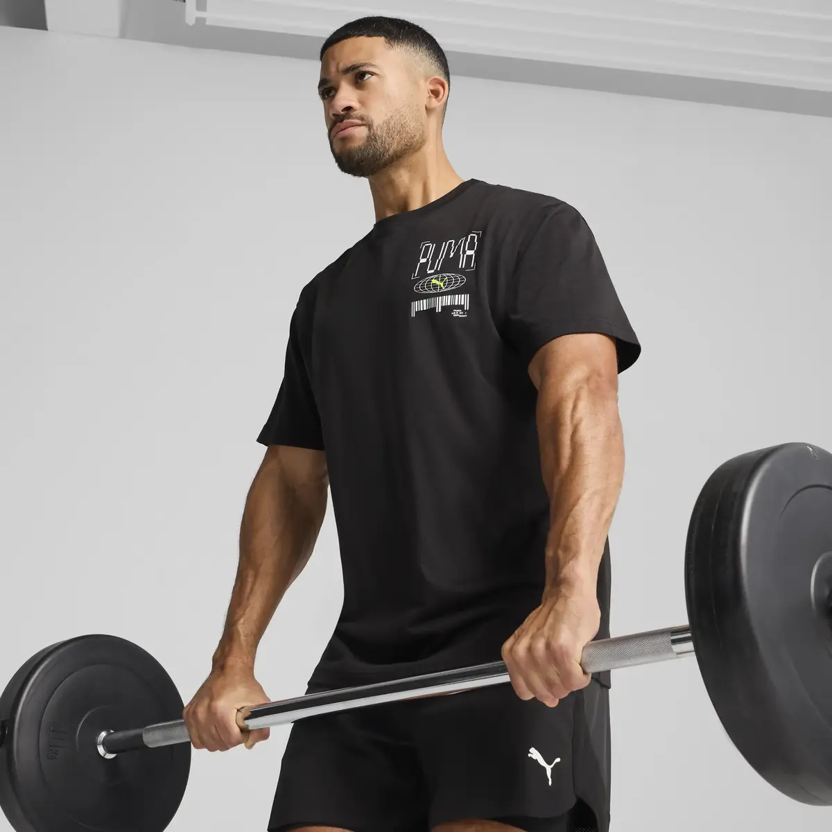 PUMA M GRAPHICS TRAIN RELAXED TEE Siyah Erkek T-Shirt