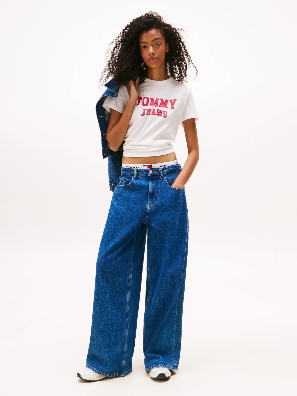 Tommy Hilfiger TJW REG VARSITY TEE, YBL Beyaz Kadın T-Shirt & Polo