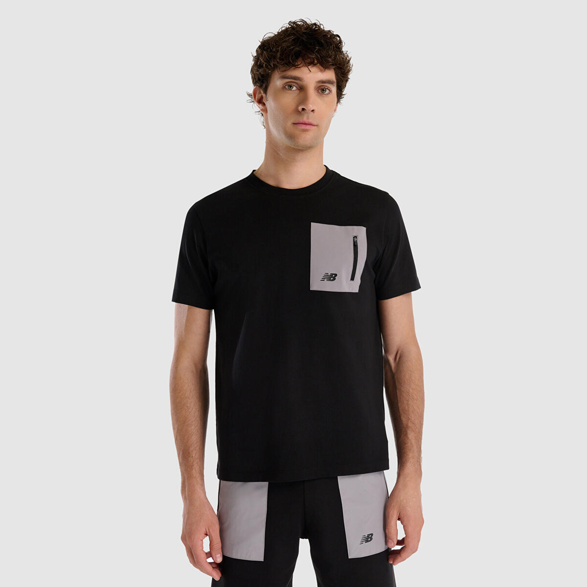 New Balance MNT1516 Erkek Siyah T-Shirt