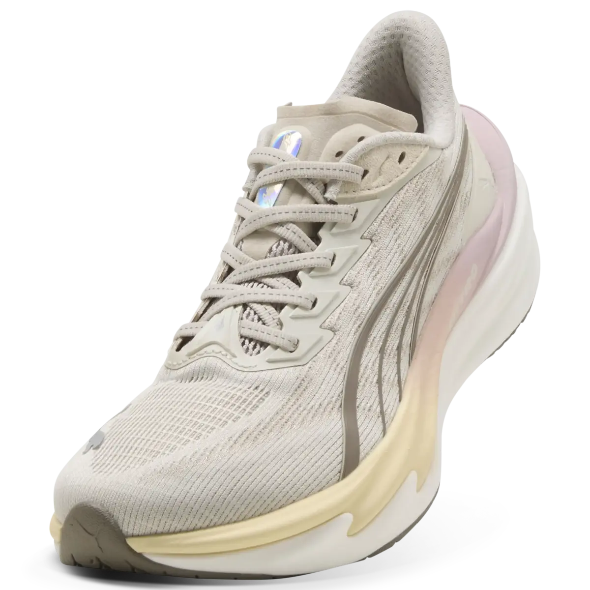 PUMA Deviate NITRO 4 Wns Krem KadınYürüyüş ve Koşu Ayakkabısı