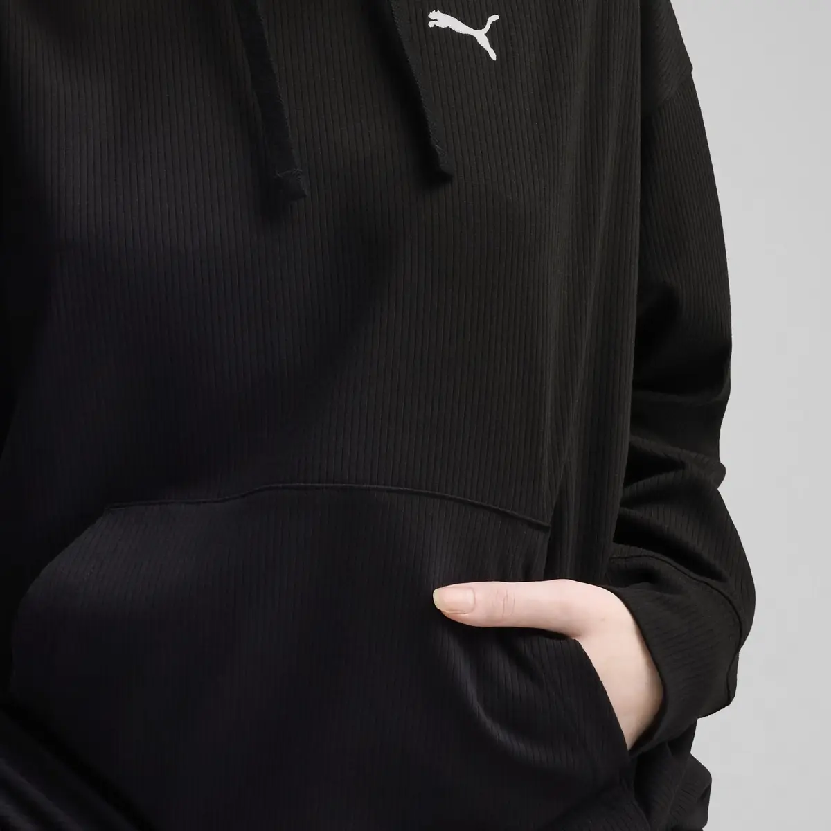 PUMA ESS ELEVATED Comfort Hoodie Siyah Kadın Hoodie