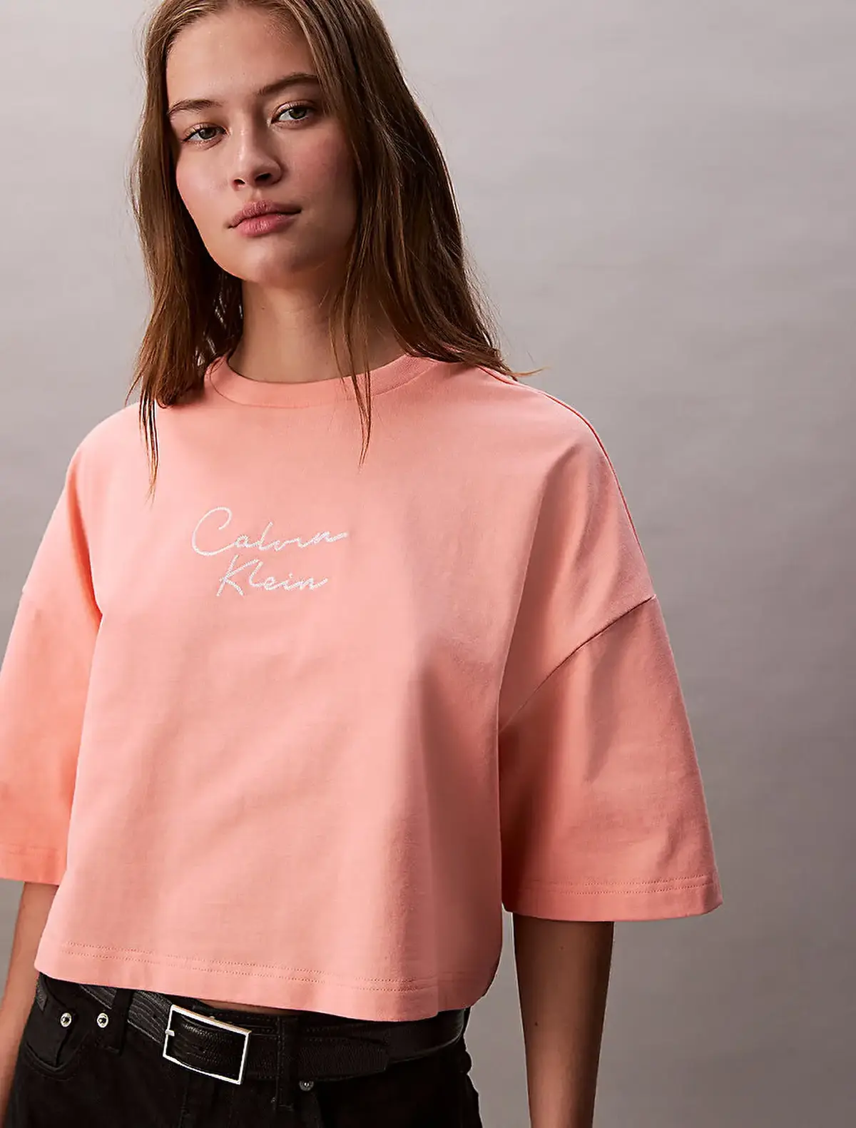 Calvin Klein CROPPED BOXY CHAIN STITCH LOGO T Turuncu Kadın Tişört