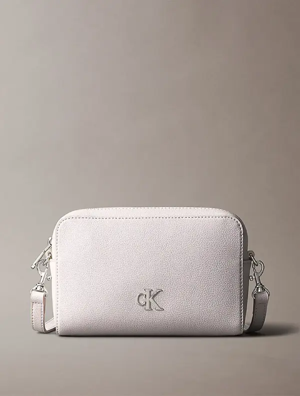 Calvin Klein MINIMAL MONOGRAM EW CAMERA BAG Siyah Kadın El Çantası