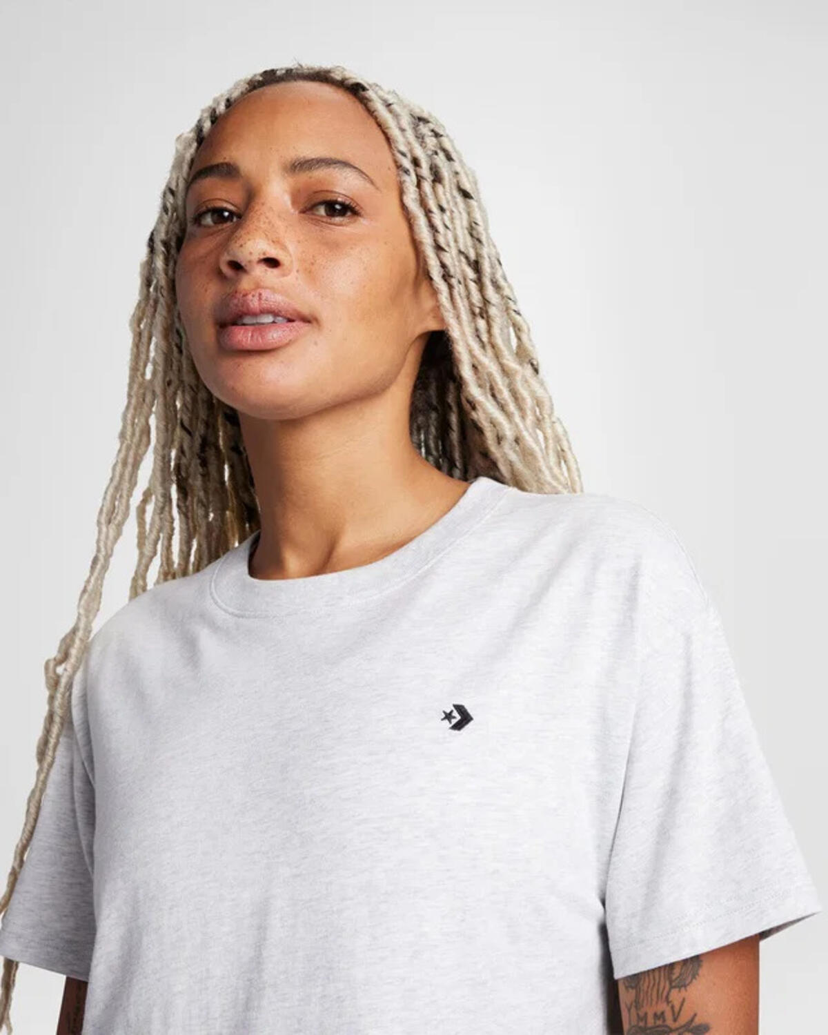 CONVERSE SPORTY TEE CONVERSE BLACK Gri Kadın T-Shirt