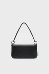 Calvin Klein SCULPTED FLAP SHOULDER POUCH Siyah Kadın El Çantası Calvin Klein SCULPTED FLAP SHOULDER POUCH Siyah Kadın El Çantası