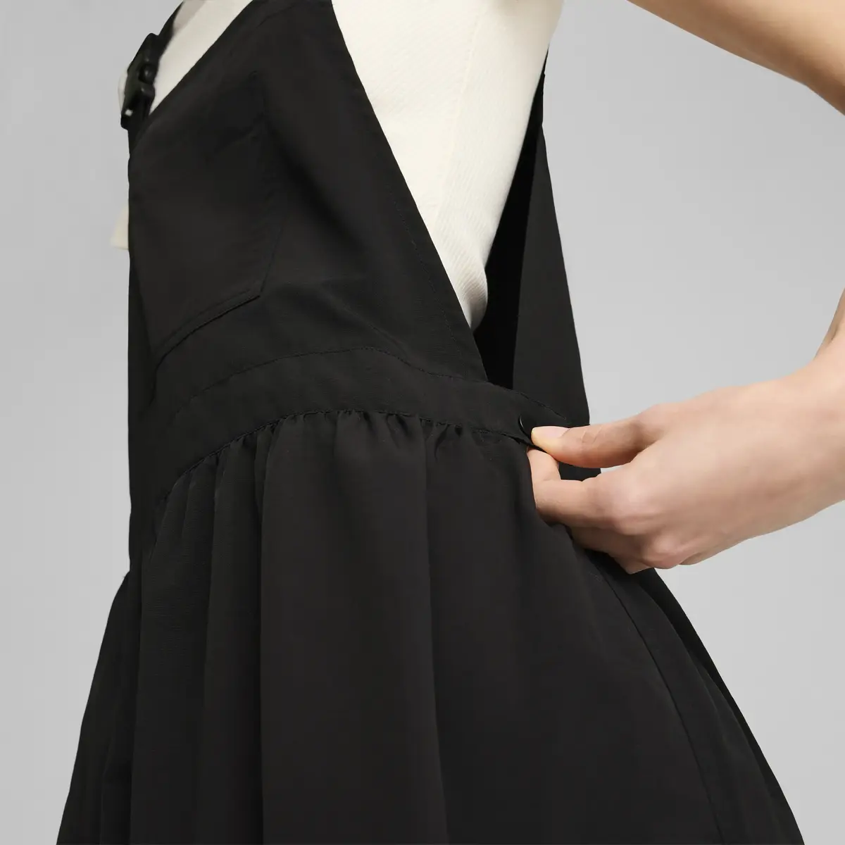 Puma DOWNTOWN Dungaree Dress Siyah Kadın Elbise-Etek
