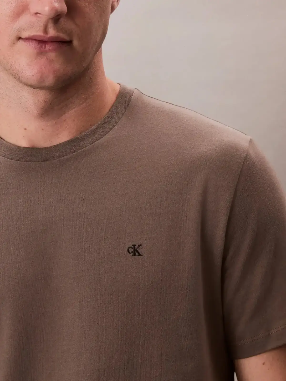 Calvin Klein SS SMOOTH CTTN SOLID CREWNK TEE Kahverengi Erkek Tişört