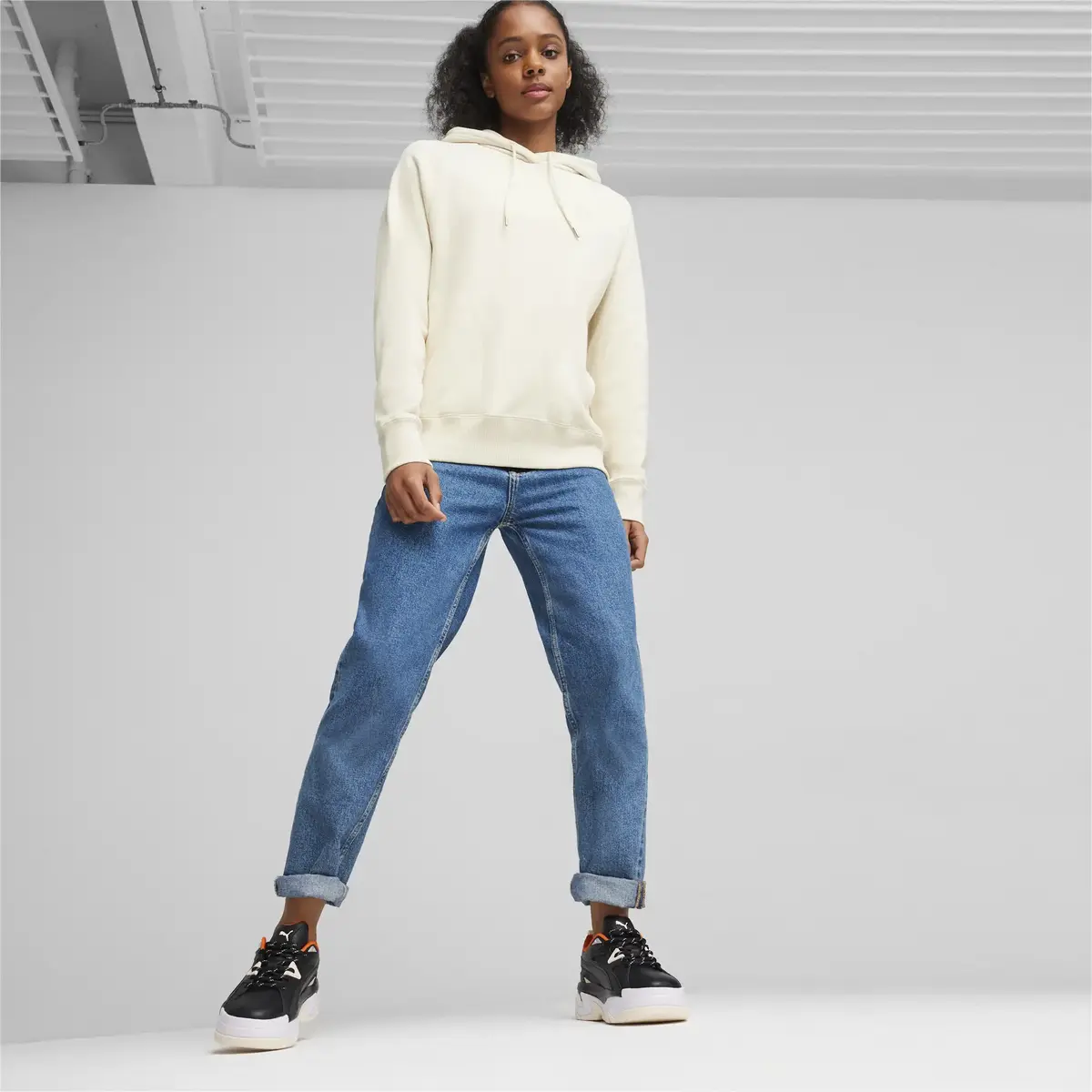 Puma INFUSE Relaxed Hoodie TR Bej Kadın Hoodie