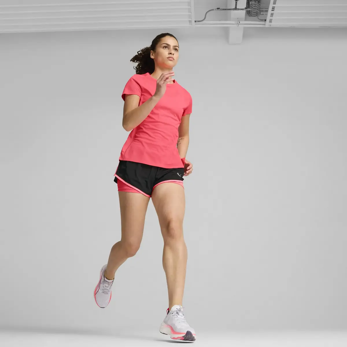 Puma RUN FAVORITES VELOCITY TEE W Pembe Kadın T-Shirt