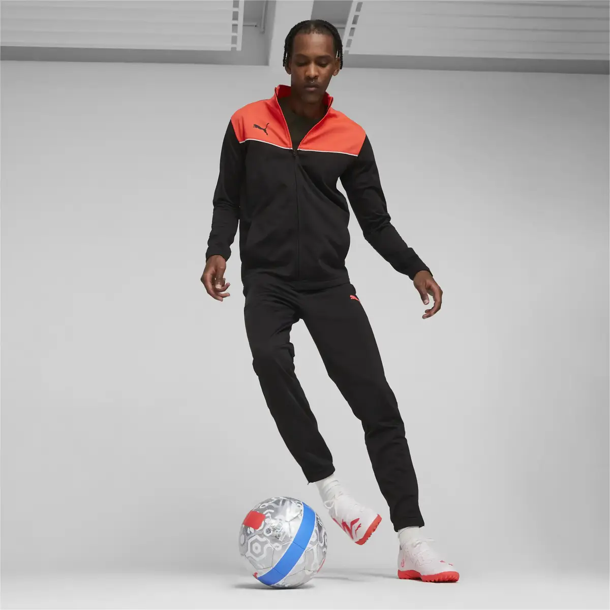 Puma FUTURE PLAY TT Beyaz Erkek Krampon