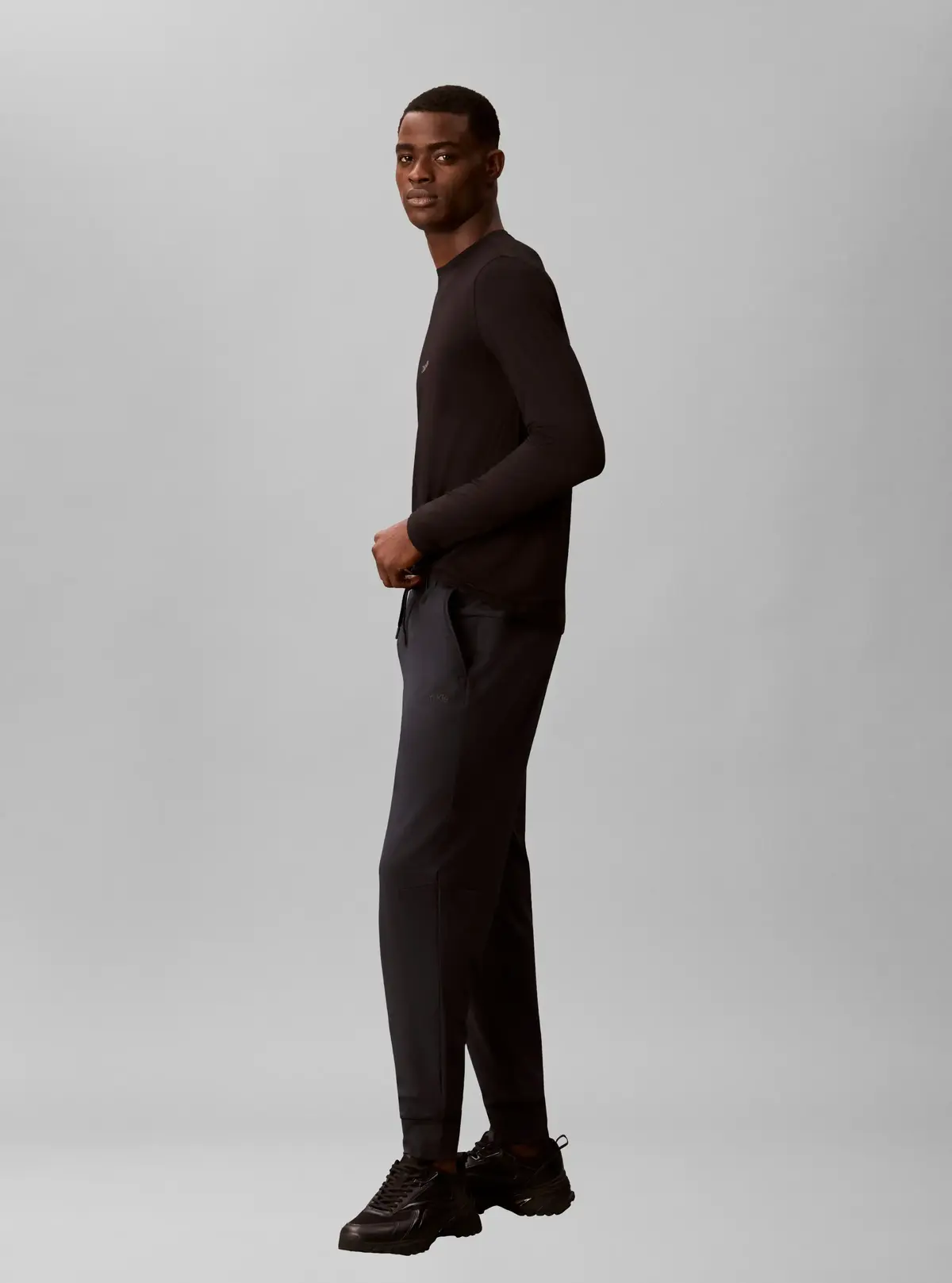JOGGER, UB1