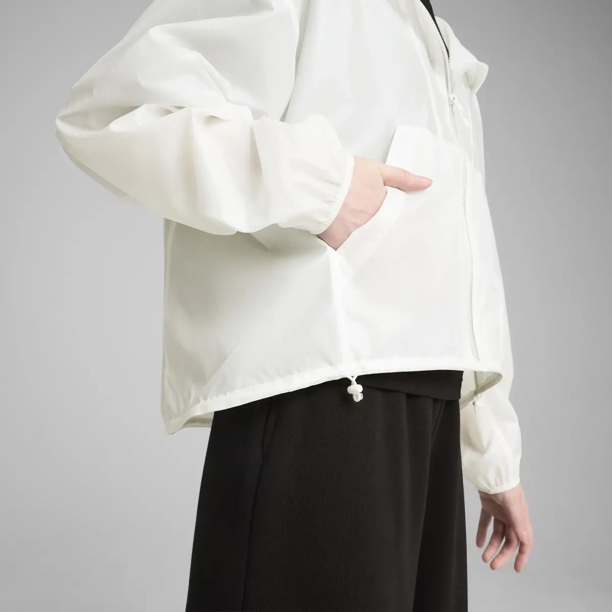 PUMA Oversized UV Wind Jacket Beyaz Kadın Ceket
