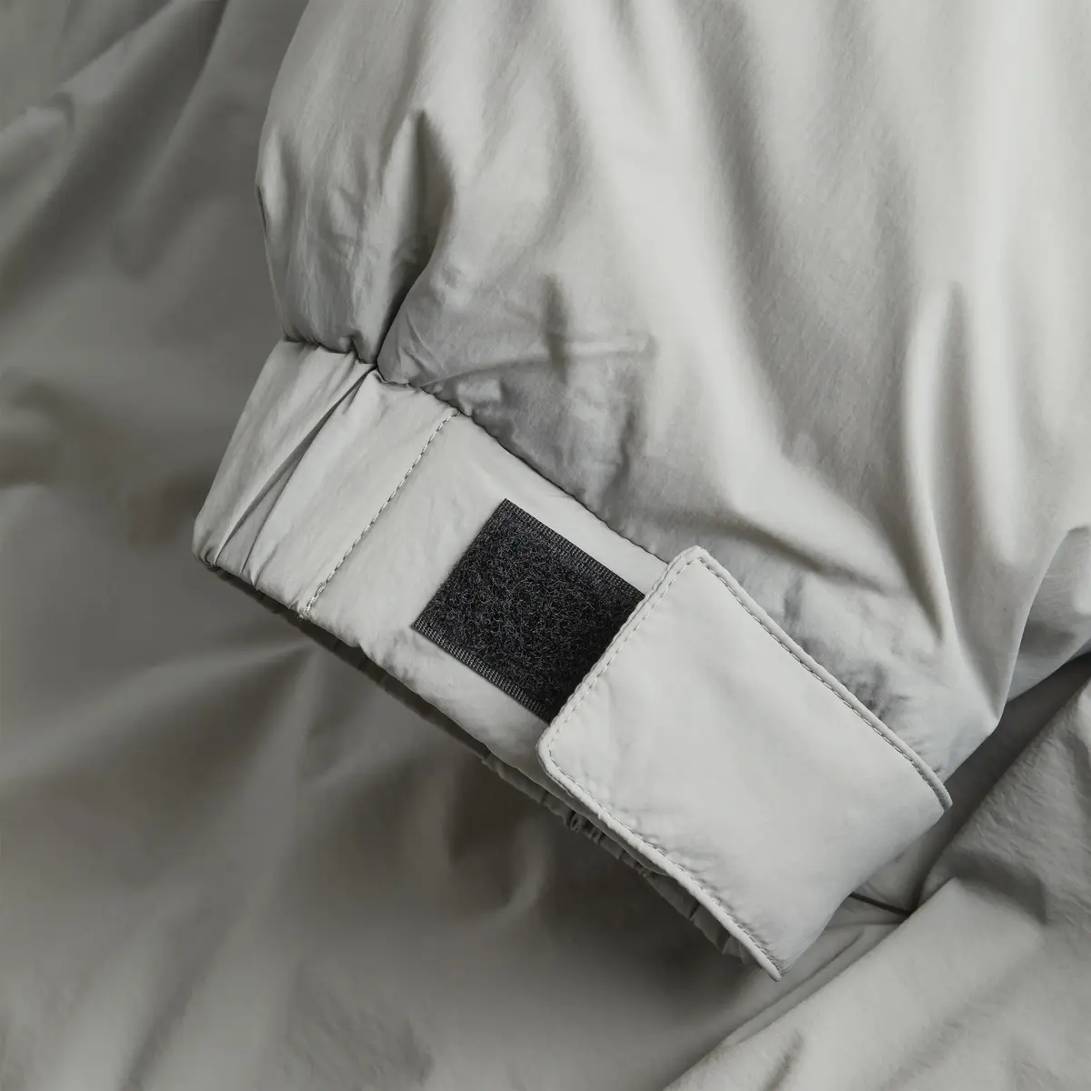 Calvin Klein SUSTAINABLE LONG PAR Erkek Gri Şişme Mont
