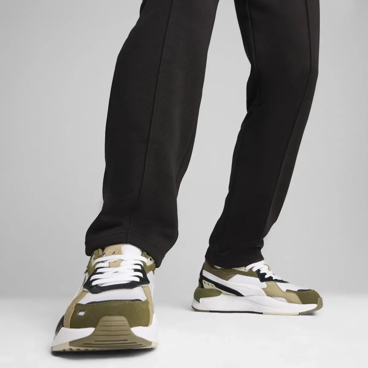 Puma SPORTS CLUB Sweatpants Siyah Erkek Eşofman Altı