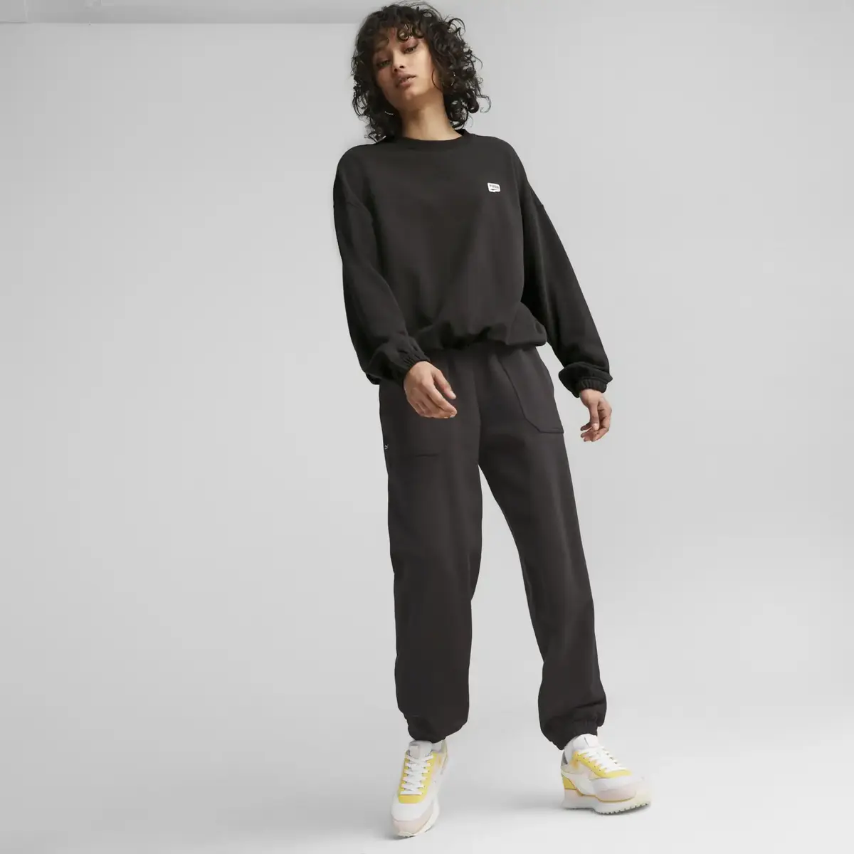Puma DOWNTOWN Oversized Crew Siyah Kadın Sweatshirt