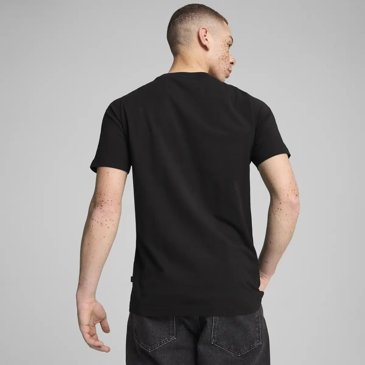 Puma GRAPHICS Skateboard Tee Siyah Erkek T-Shirt & Polo