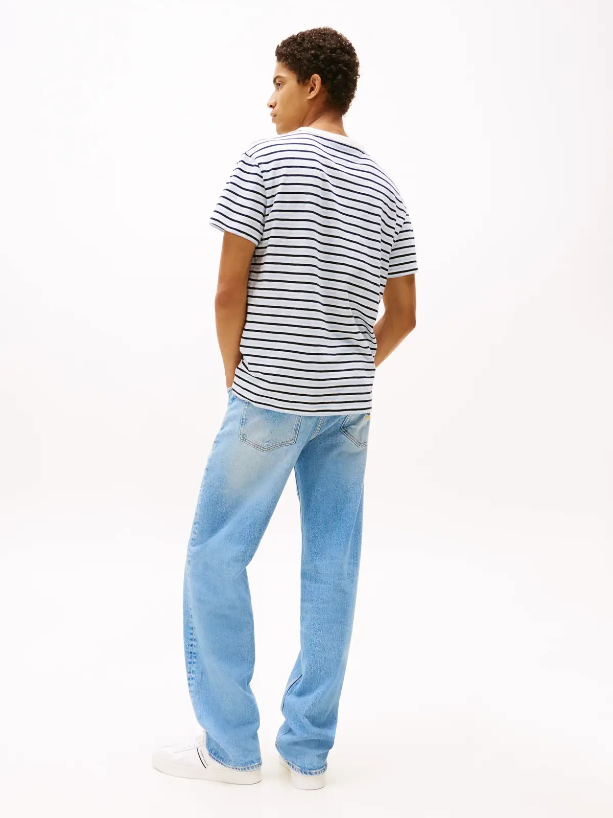 Tommy Hilfiger TJM REG RINGER BADGE Erkek Beyaz T-Shirt