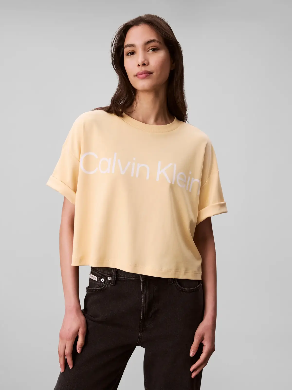 Calvin Klein A-SS Boxy Logo Graph, RM9 Sarı Kadın T-Shirt