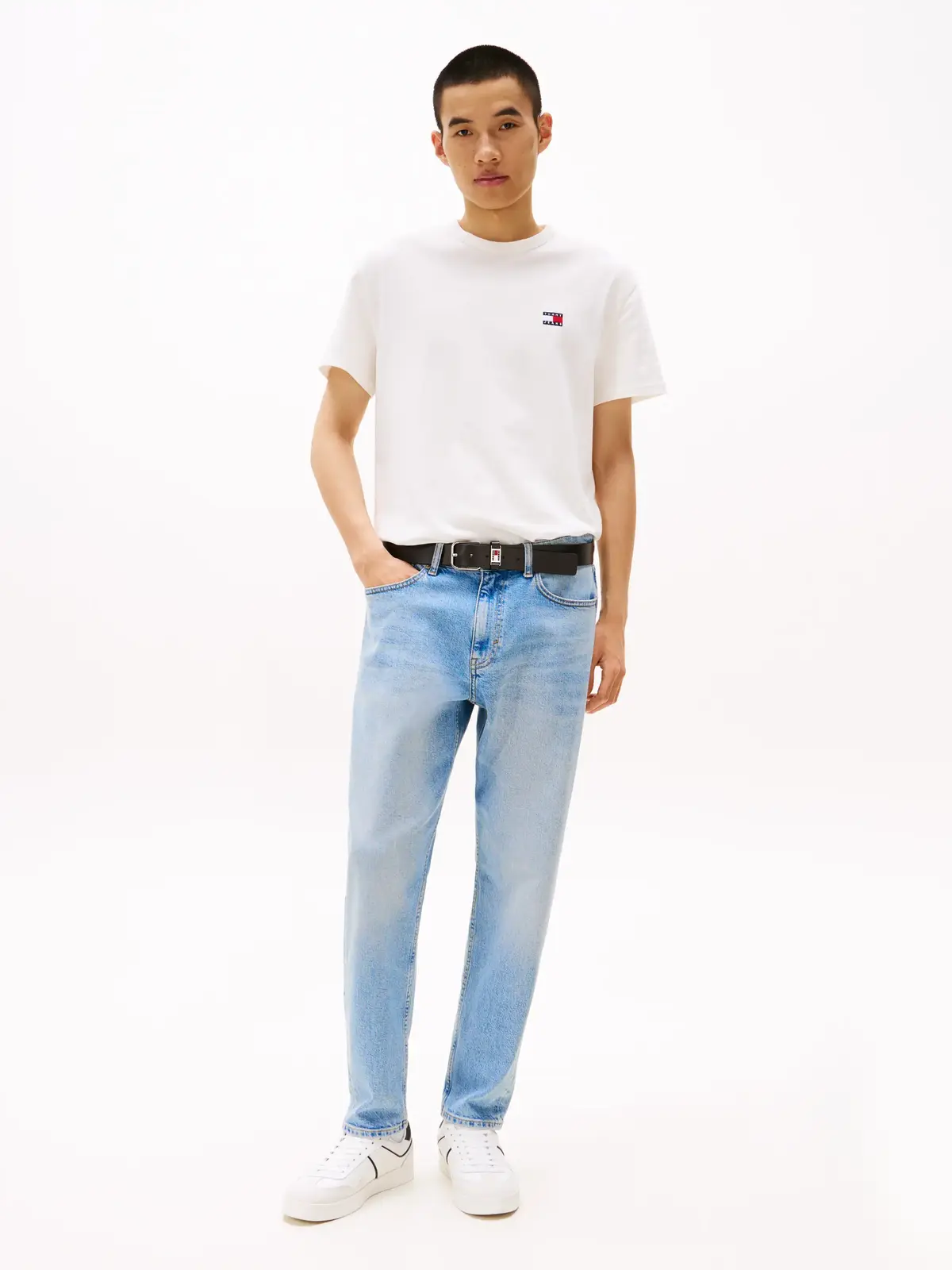 Tommy Hilfiger TJM REG BADGE TEE EX, YBL Beyaz Erkek T-Shirt & Polo